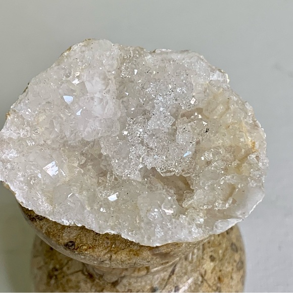 Clear Crystal Cluster Quartz Geode Specimen Sparkling Chakra Healing Crystals 2" - Picture 2 of 8